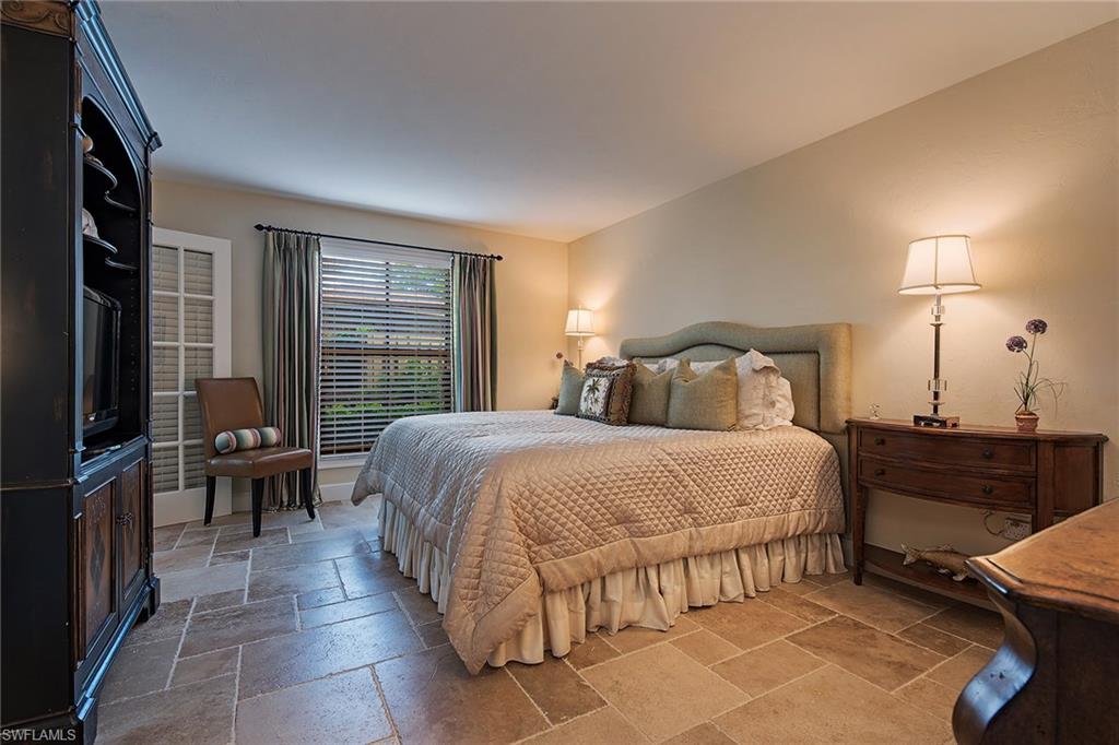 SOMERSET AT MOORINGS - Residential