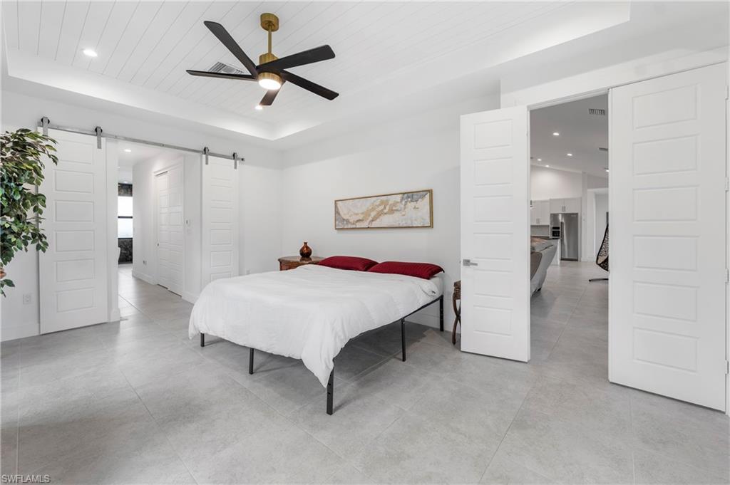 ROYAL PALM GOLF ESTATES - Residential