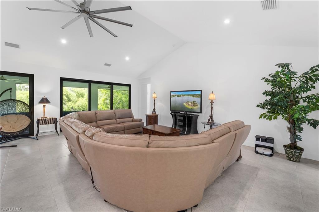 ROYAL PALM GOLF ESTATES - Residential