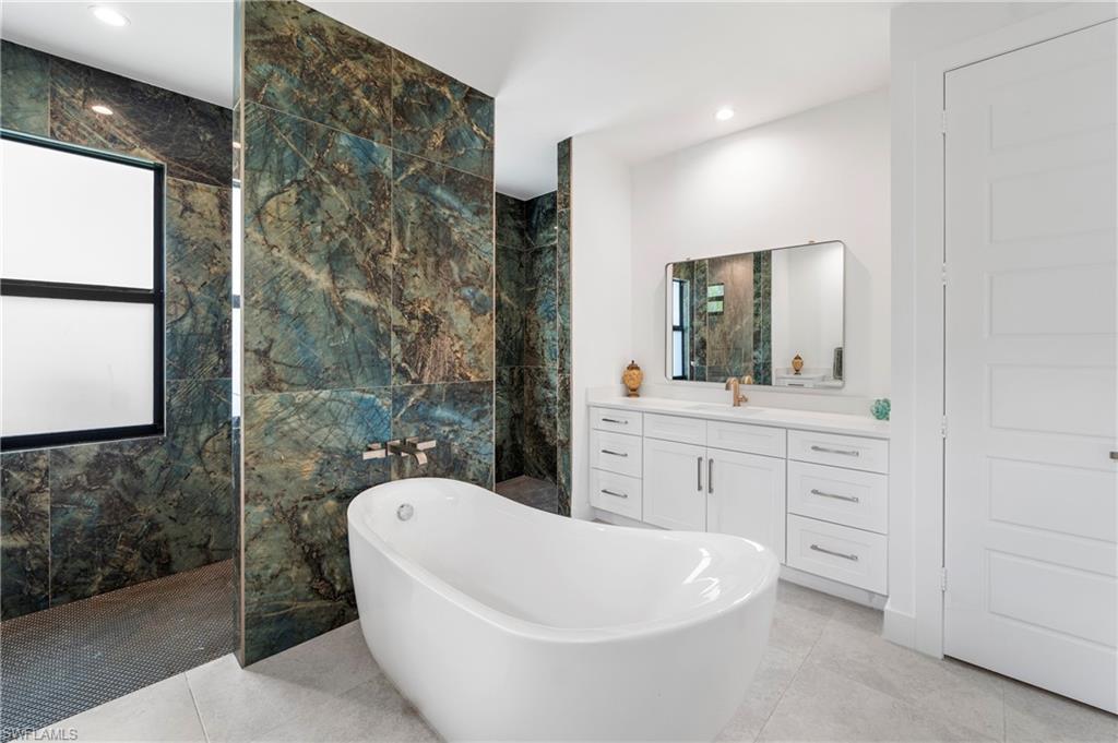 ROYAL PALM GOLF ESTATES - Residential