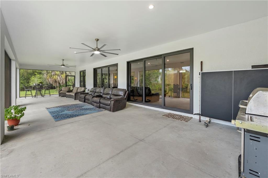 ROYAL PALM GOLF ESTATES - Residential