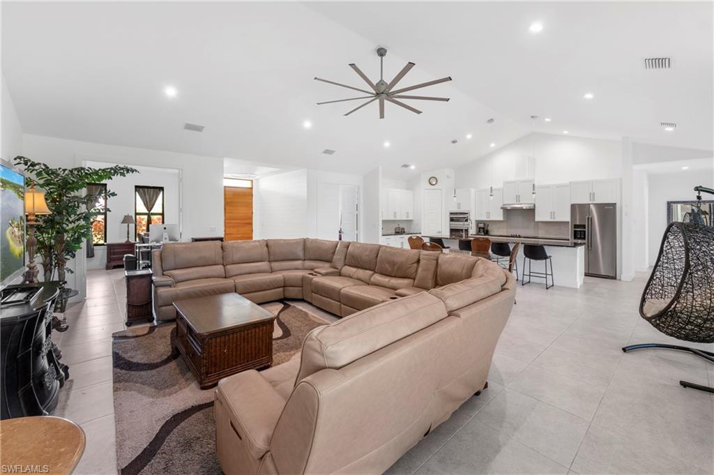 ROYAL PALM GOLF ESTATES - Residential