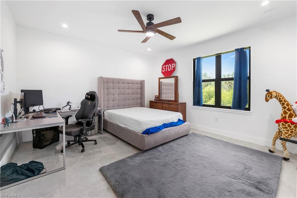 ROYAL PALM GOLF ESTATES - Residential