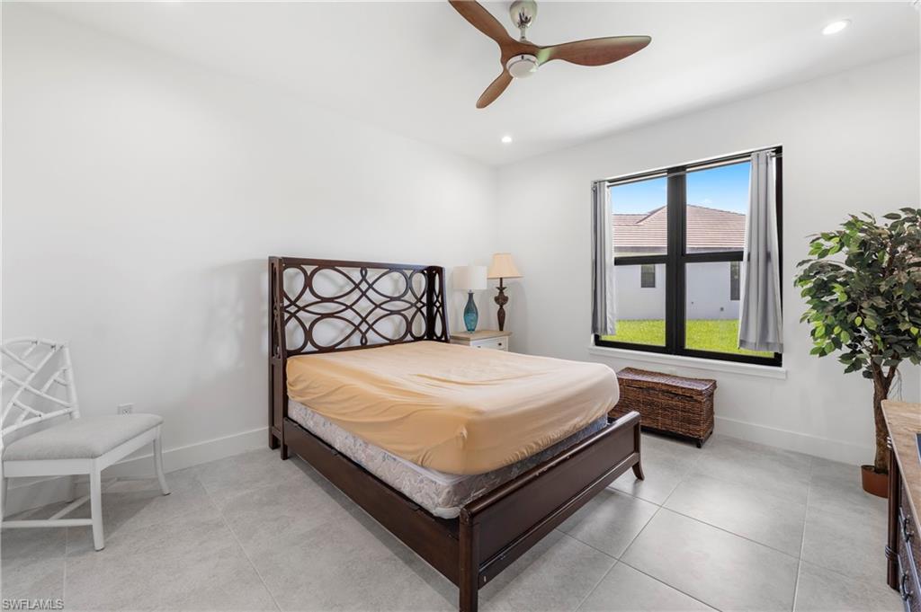 ROYAL PALM GOLF ESTATES - Residential