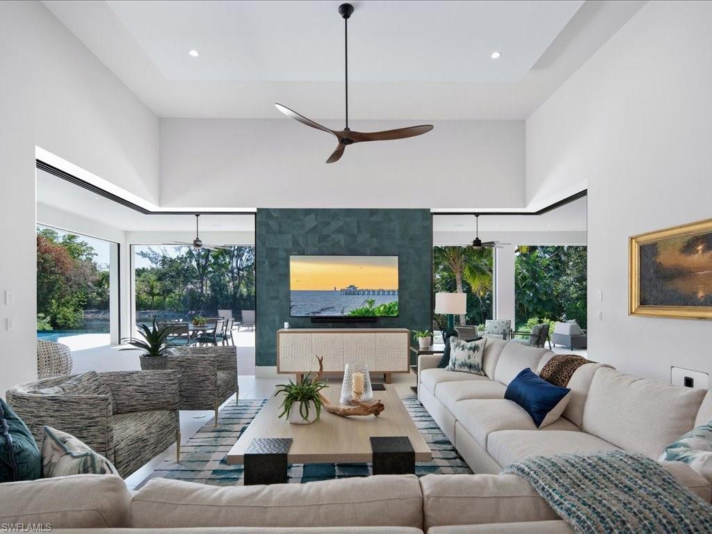 PINE RIDGE - Residential