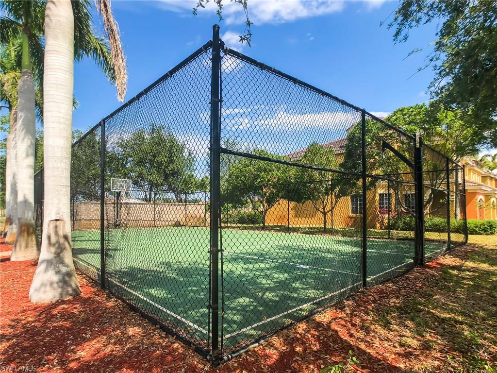 COPPER OAKS - Residential