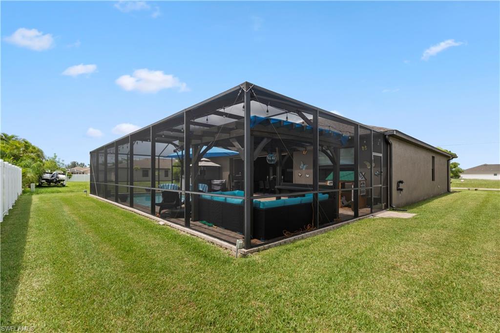 CAPE CORAL - Residential