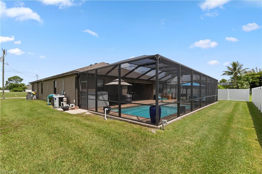 CAPE CORAL - Residential