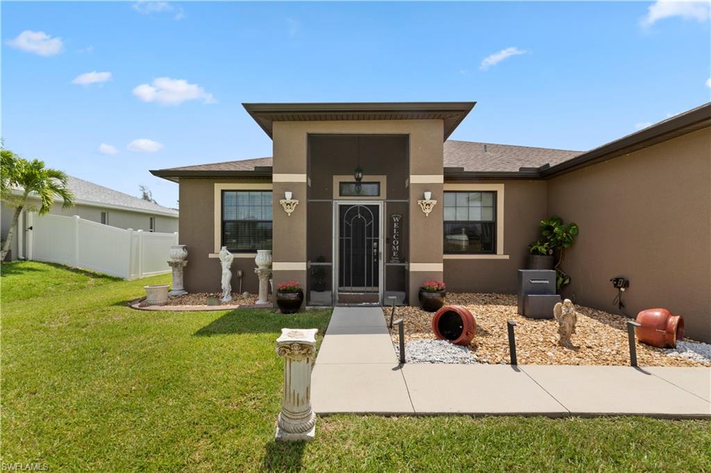 CAPE CORAL - Residential