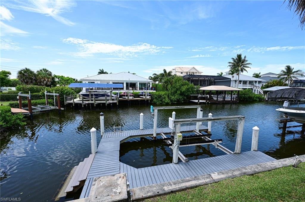 LITTLE HICKORY SHORES - Residential