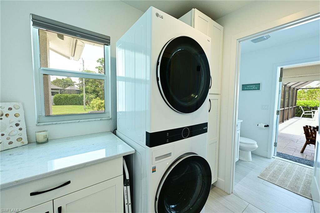 LITTLE HICKORY SHORES - Residential