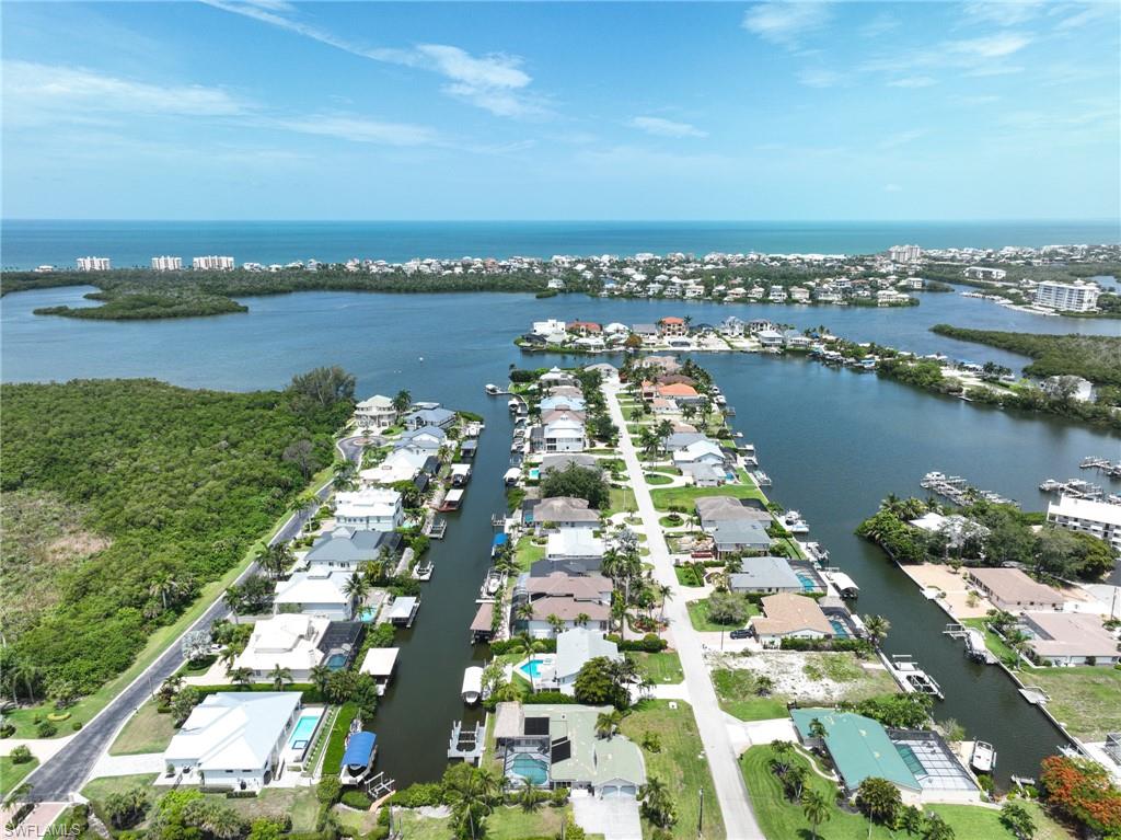 LITTLE HICKORY SHORES - Residential