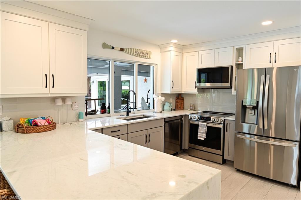 LITTLE HICKORY SHORES - Residential