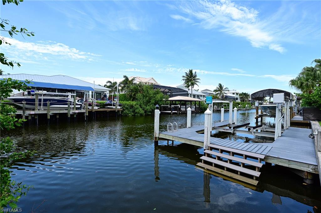 LITTLE HICKORY SHORES - Residential