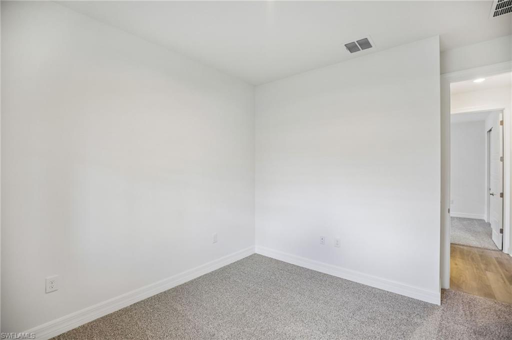 CRESCENT LAKES - Residential