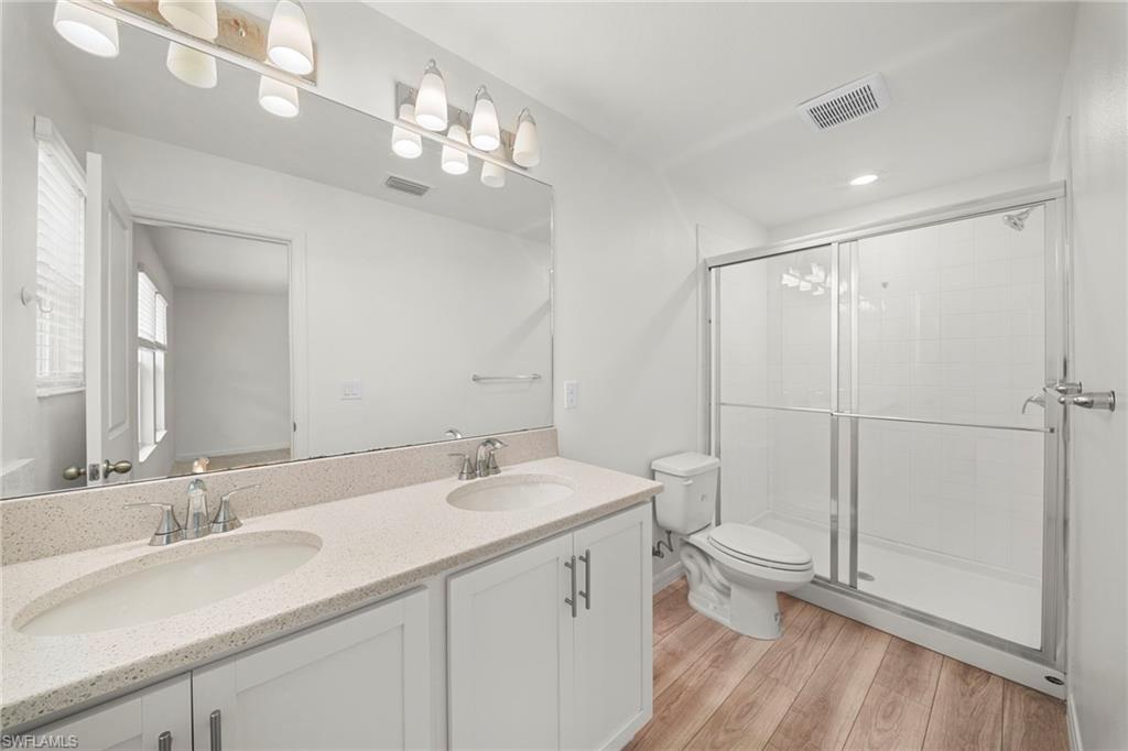 BAYSHORE COMMONS - Residential Lease