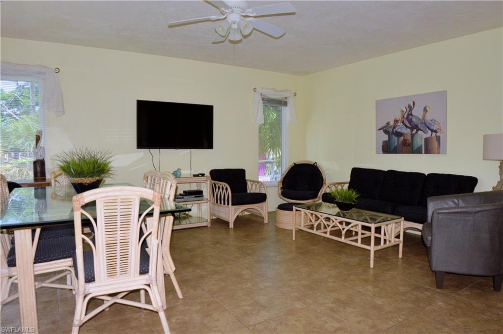 ISLAND SHORES - Residential