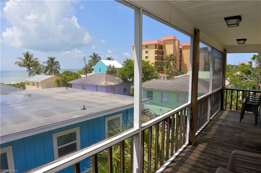 ISLAND SHORES - Residential