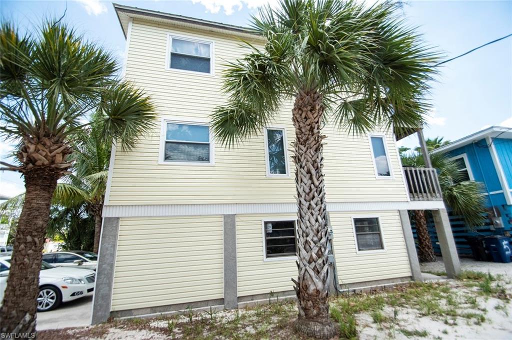 ISLAND SHORES - Residential