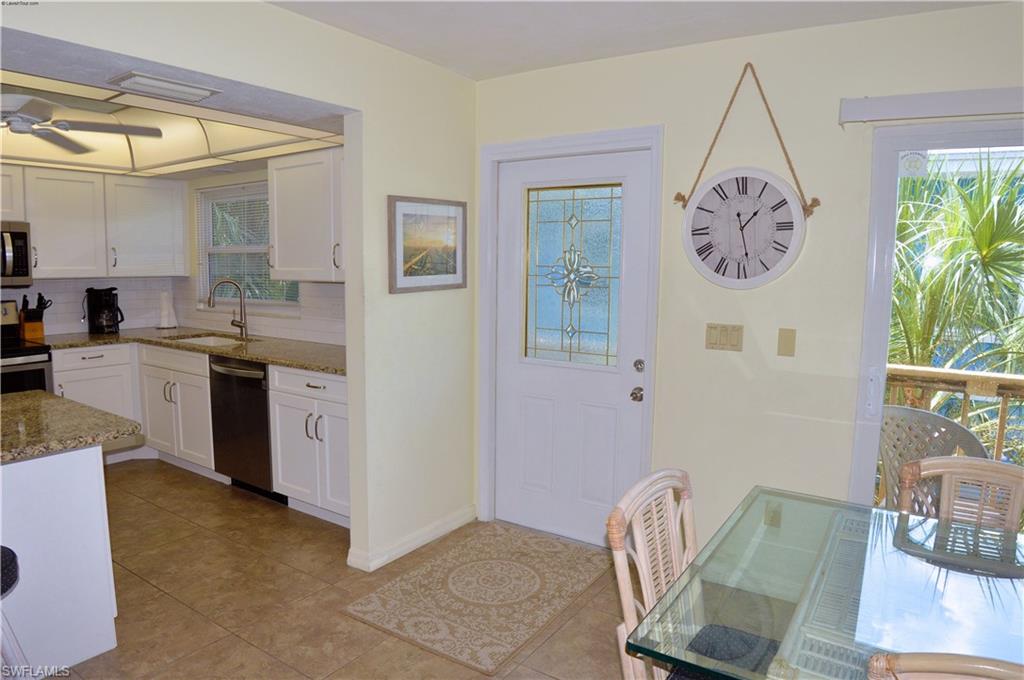 ISLAND SHORES - Residential