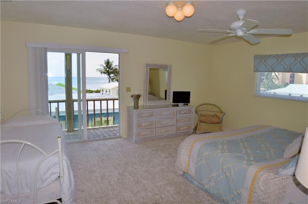 ISLAND SHORES - Residential