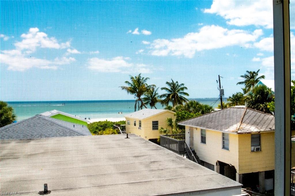 ISLAND SHORES - Residential