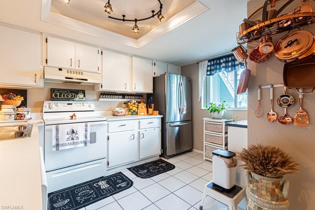 NAPLES KEEP - Residential