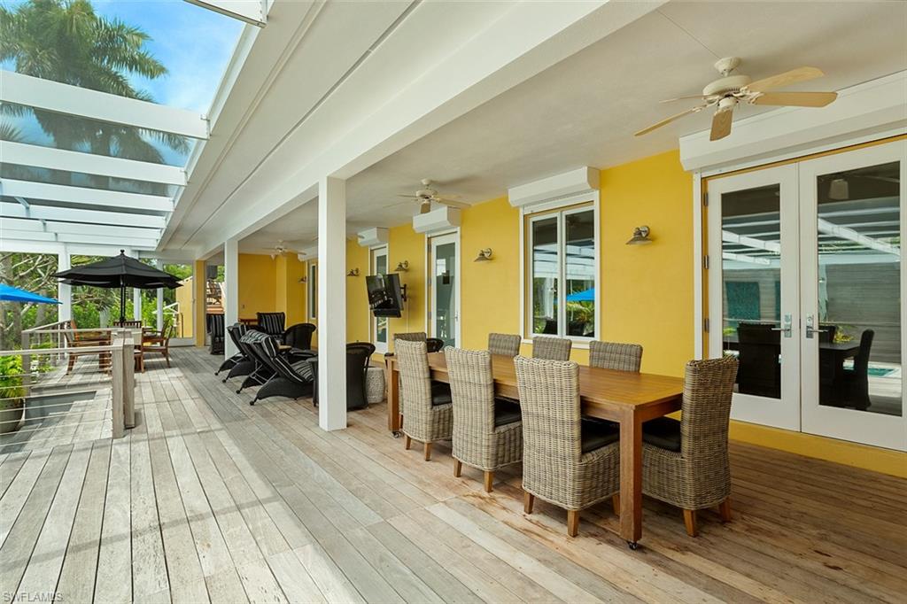 AQUALANE SHORES - Residential