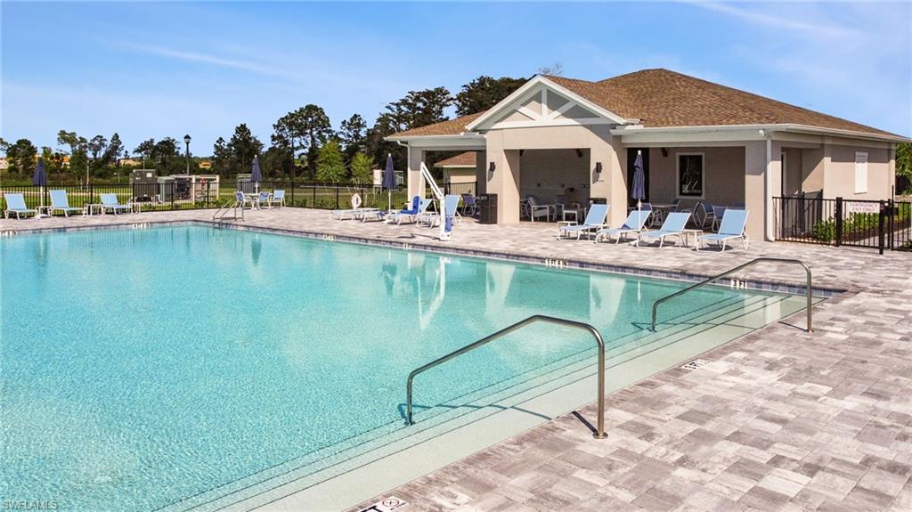 SAVANNA LAKES - Residential