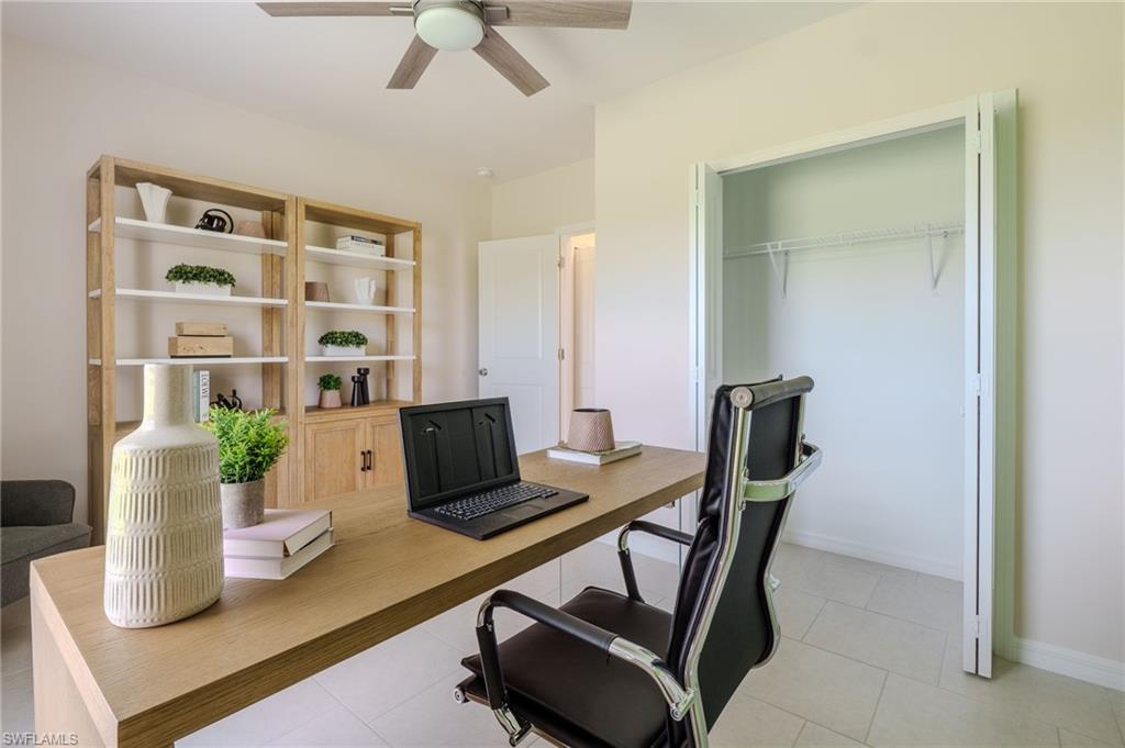 SAVANNA LAKES - Residential