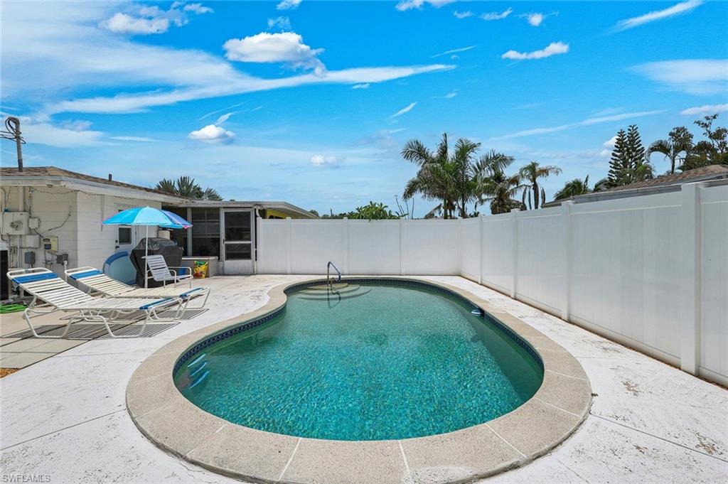 LINDA LOMA - Residential