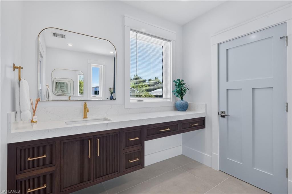 FA LANES BAYVIEW - Residential
