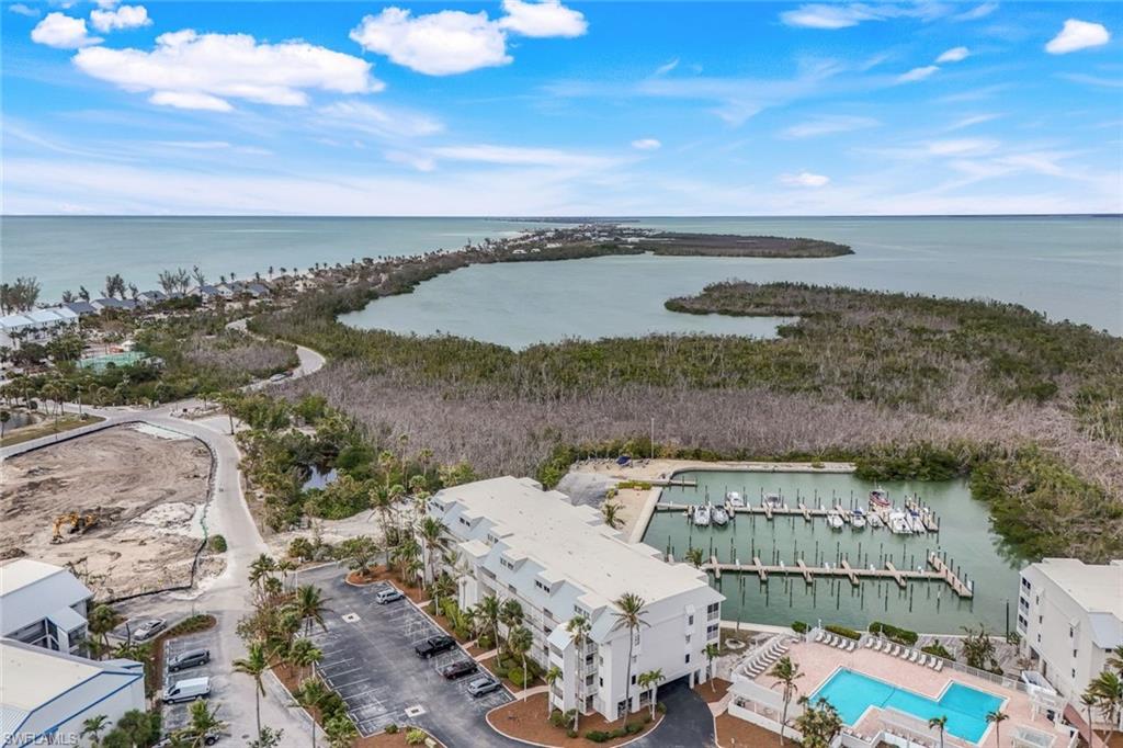 BAY VILLAS - Residential