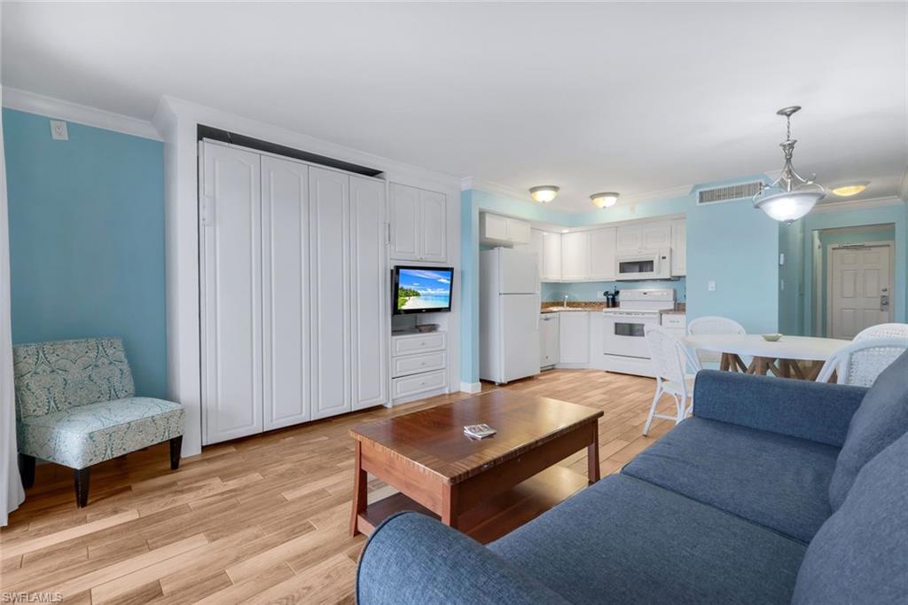 BAY VILLAS - Residential