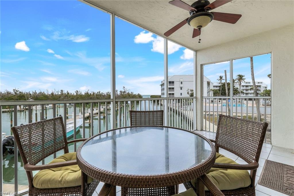 BAY VILLAS - Residential