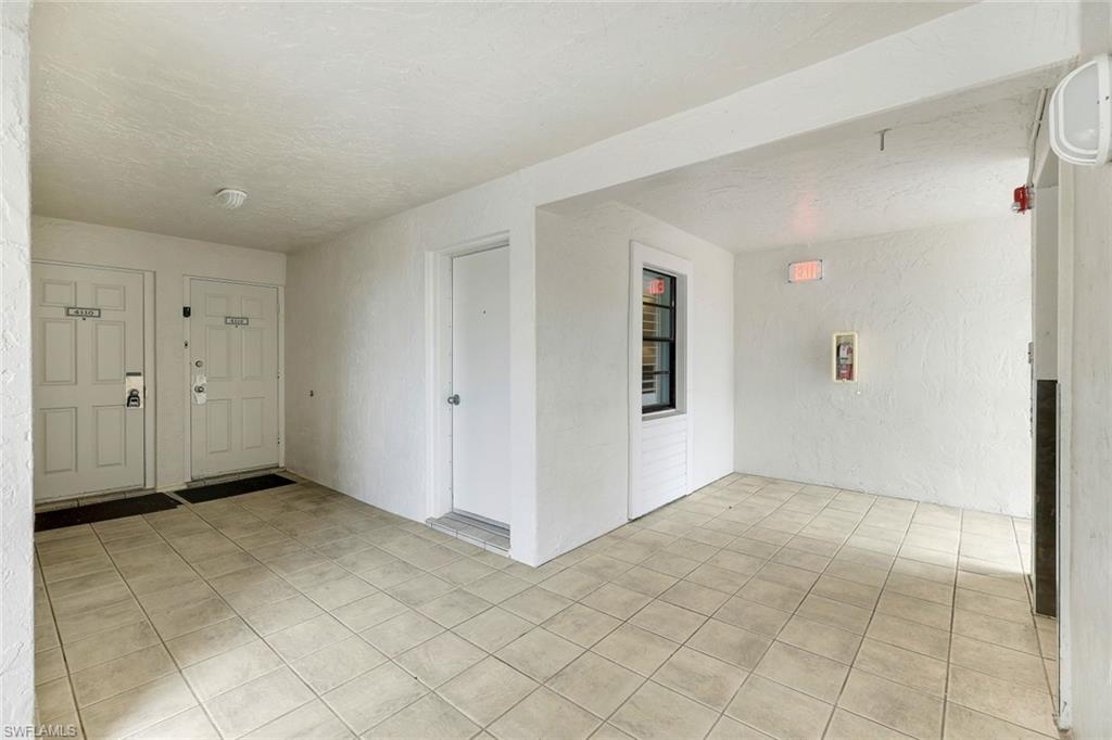 BAY VILLAS - Residential