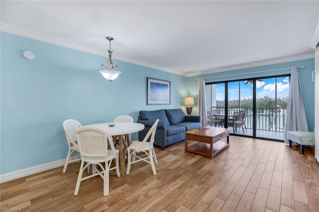 BAY VILLAS - Residential