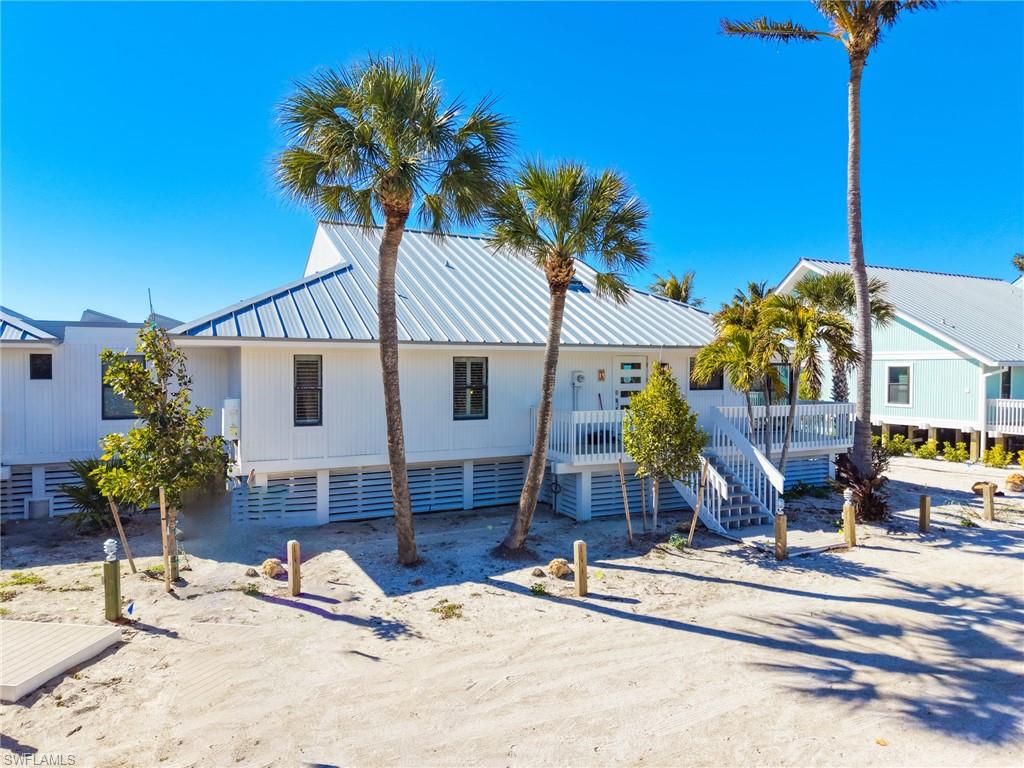 BEACH HOMES - Residential