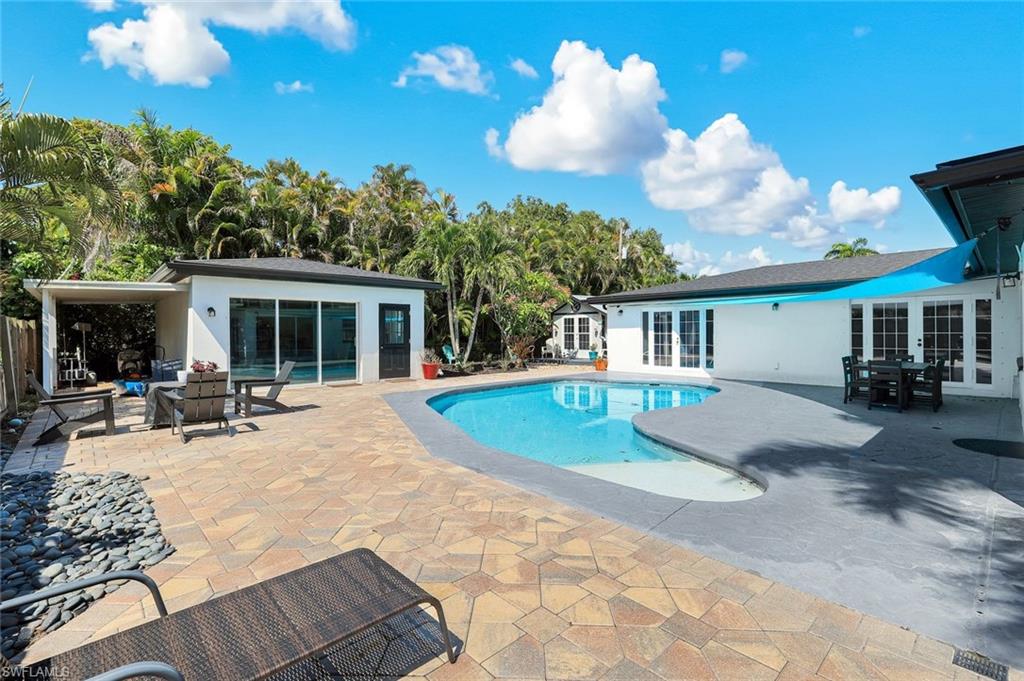 RIVIERA TERRACE - Residential
