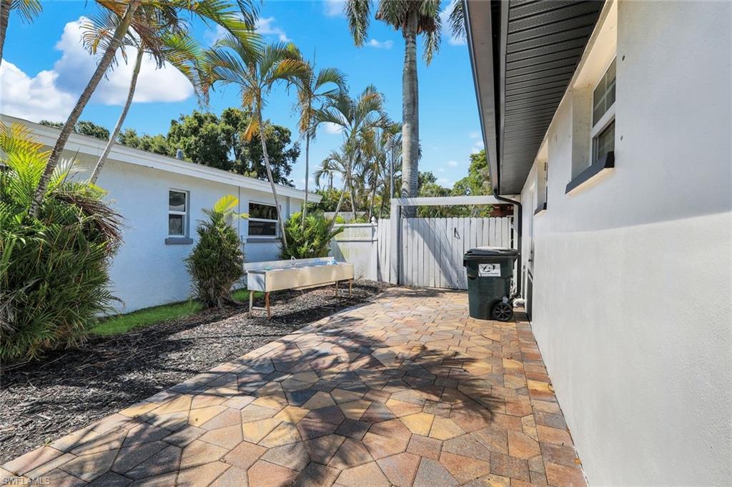 RIVIERA TERRACE - Residential