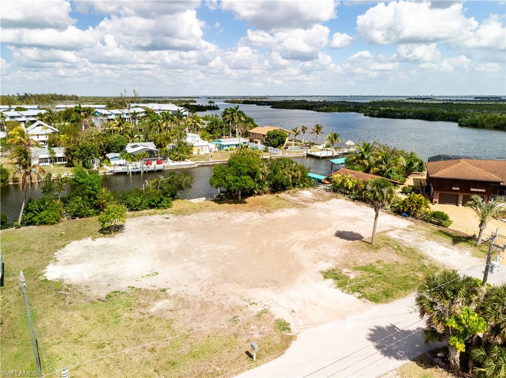 SERENITY COVE - Land