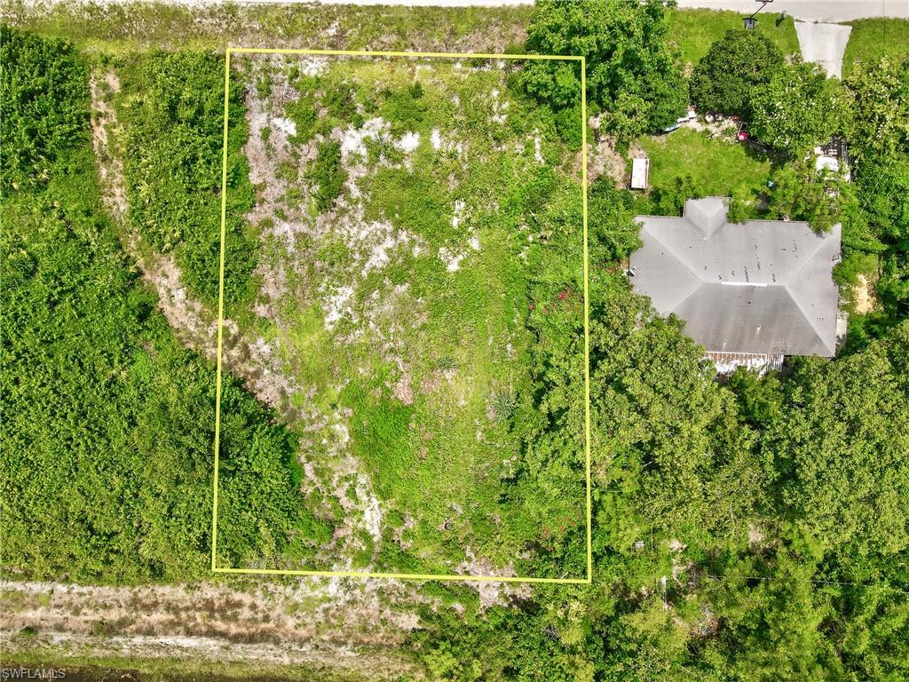 LEHIGH ACRES - Land