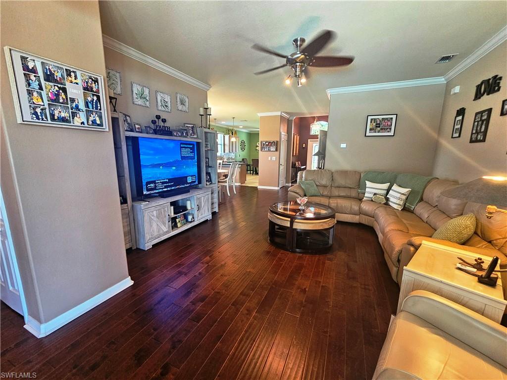 PROMENADE WEST - Residential