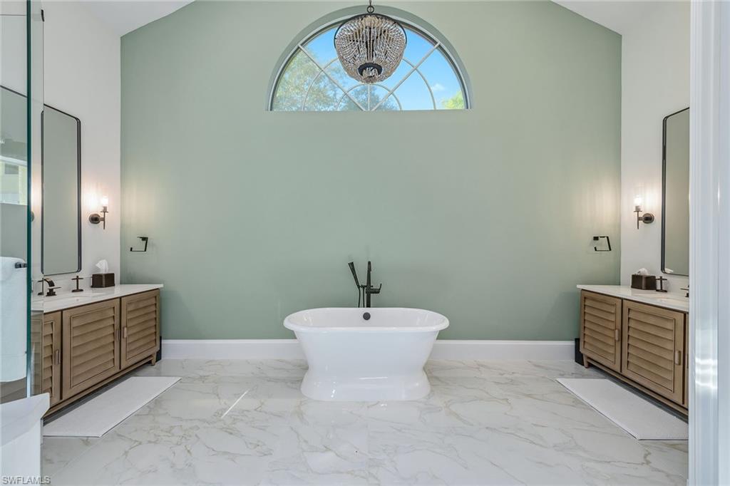 VIZCAYA AT BAY COLONY - Residential