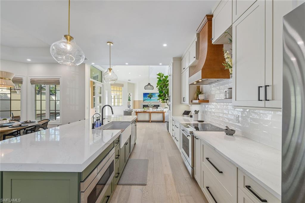 VIZCAYA AT BAY COLONY - Residential