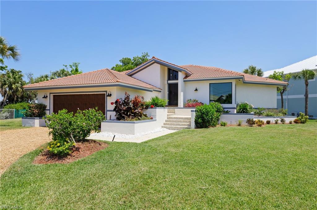BEACHVIEW COUNTRY CLUB ESTATES - Residential