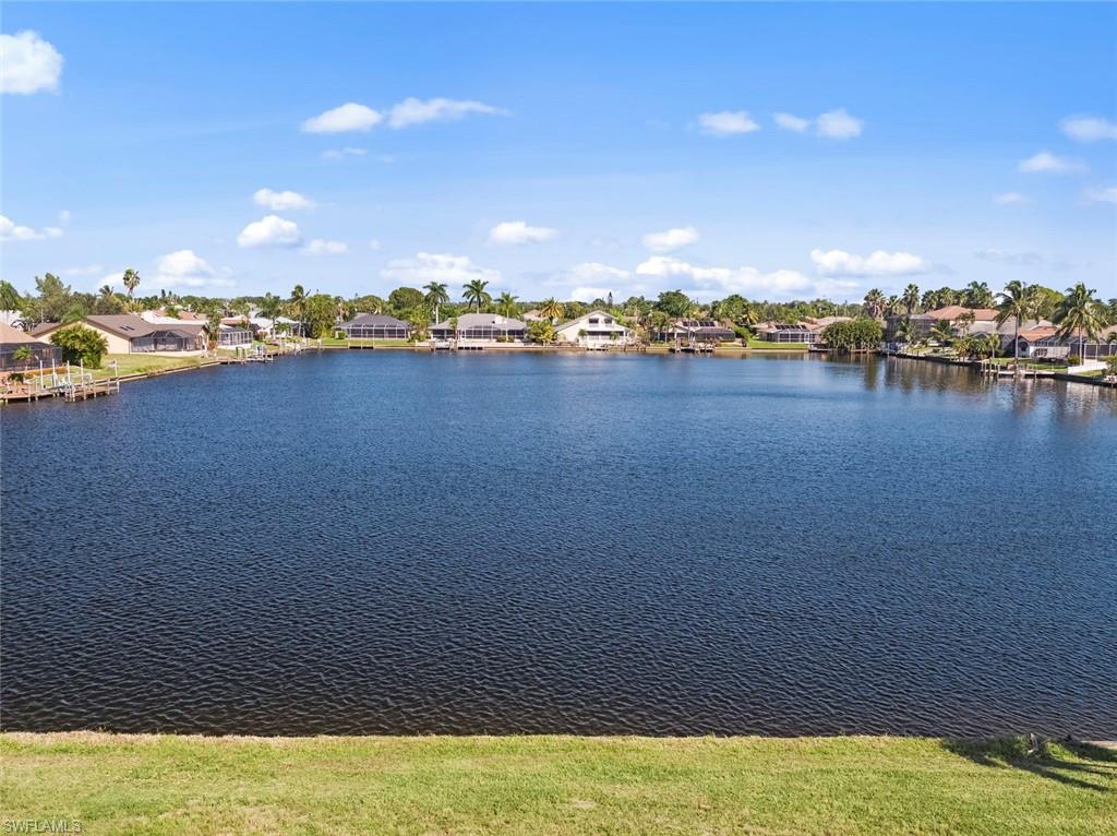 CAPE CORAL - Land