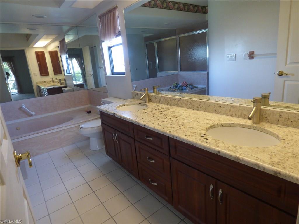 COUNTRY CLUB ESTATES - Residential