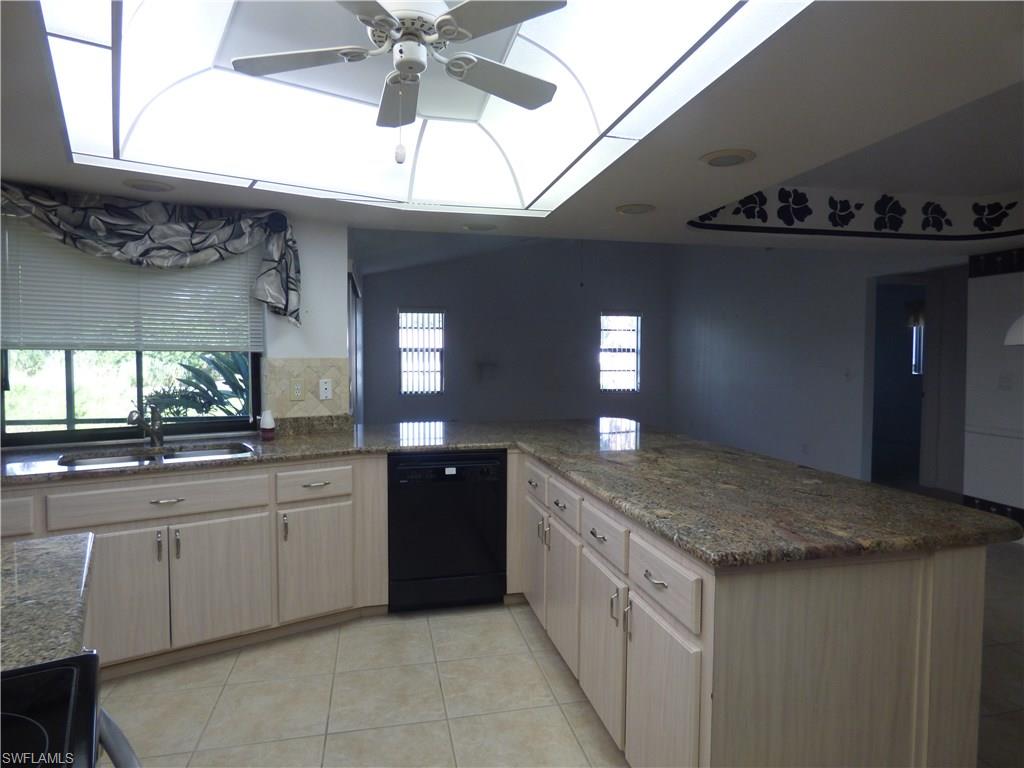 COUNTRY CLUB ESTATES - Residential