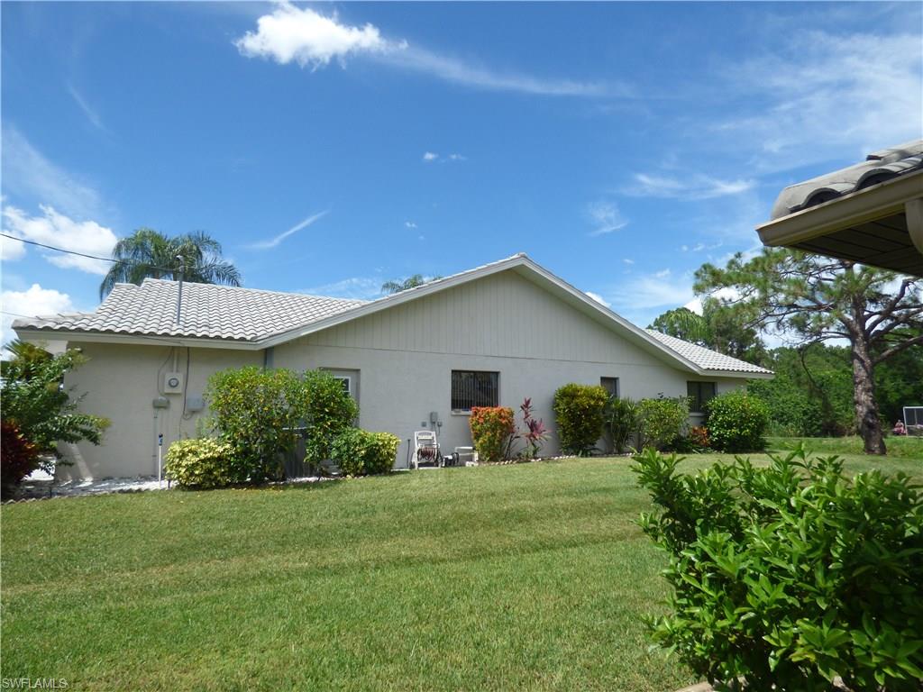 COUNTRY CLUB ESTATES - Residential